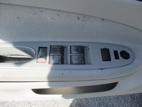 Used 2006 Chevrolet Cobalt LT Sedan FWD image 13