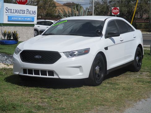 Used 2018 Ford Taurus image 1