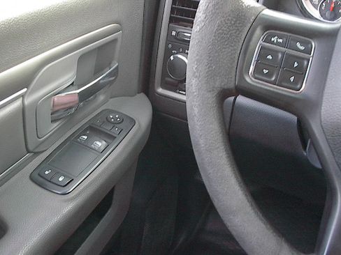 Used 2017 RAM 5500 Tradesman image 19