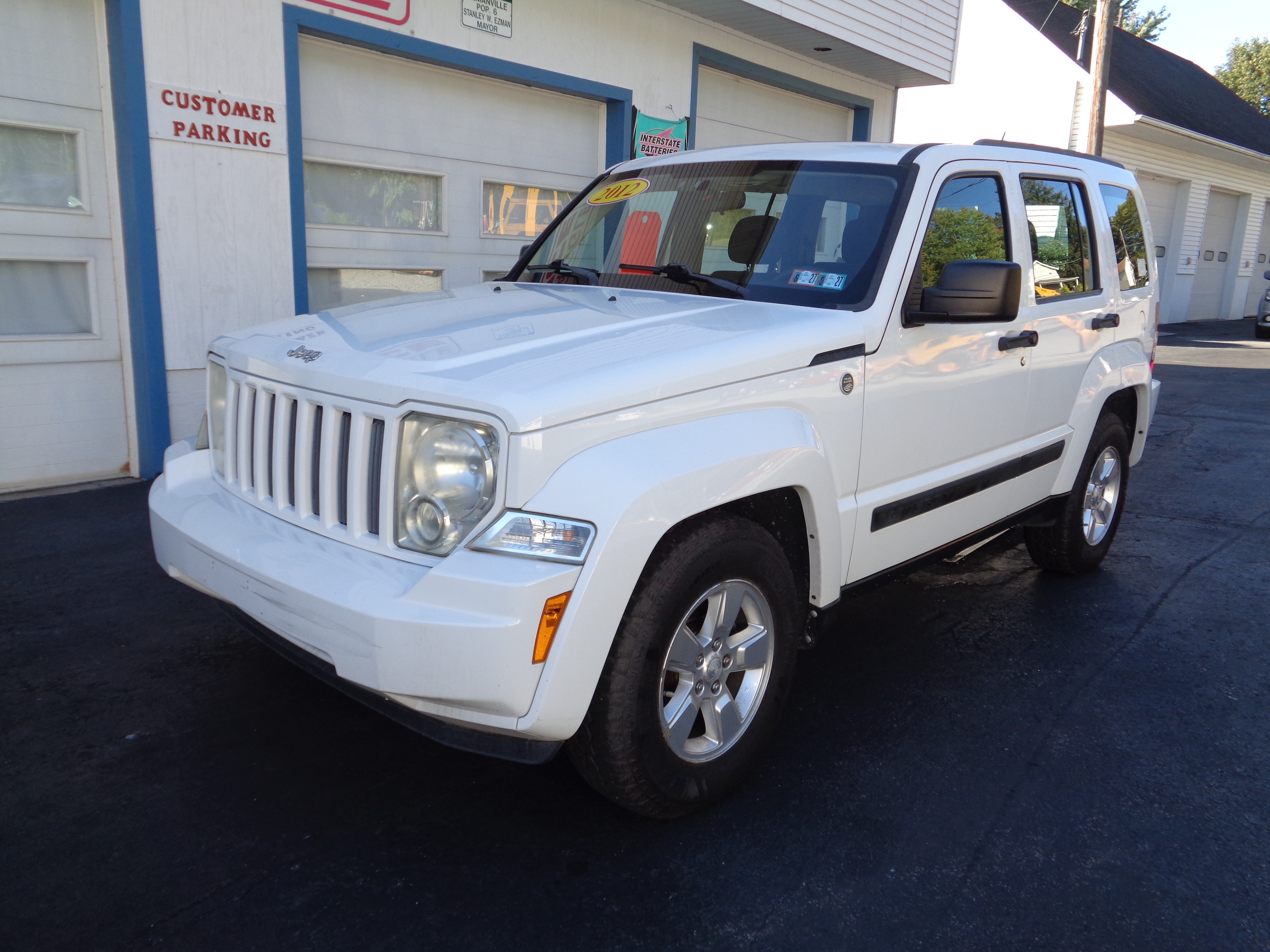 Used 2012 Jeep Liberty 4WD Sport image 1