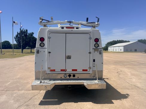 Used 2013 Ford F350 2WD Regular Cab Super Duty image 6