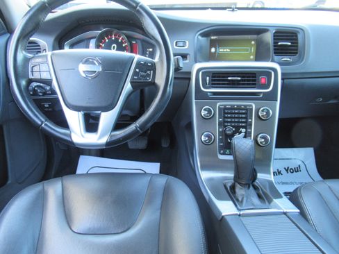 Used 2015 Volvo S60 T5 Premier Plus AWD image 11