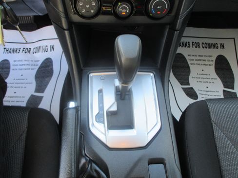 Used 2019 Subaru Impreza 2.0i Premium image 6