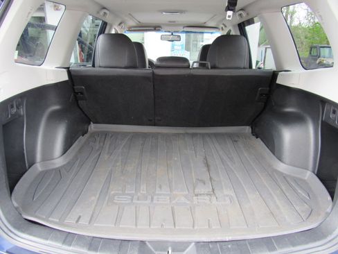 Used 2011 Subaru Forester 2.5X Limited AWD/4WD image 14