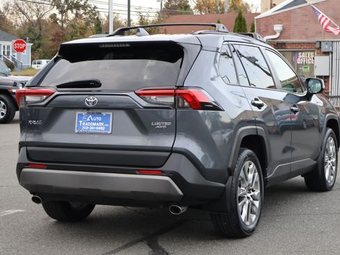 Used 2022 Toyota RAV4 Limited image 7