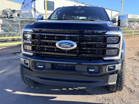 Used 2024 Ford F450 Platinum image 2