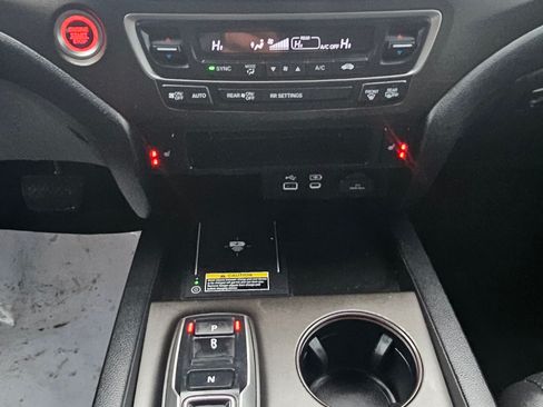 Used 2025 Honda Passport TrailSport image 30