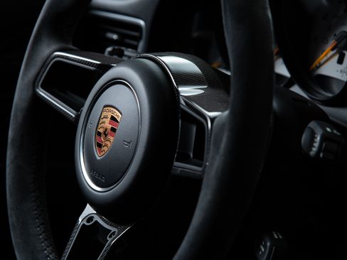 Used 2018 Porsche 911 GT2 RS image 71