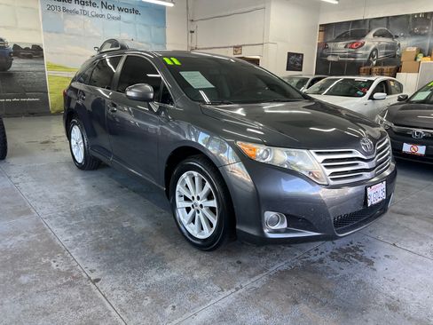 Used 2011 Toyota Venza image 10