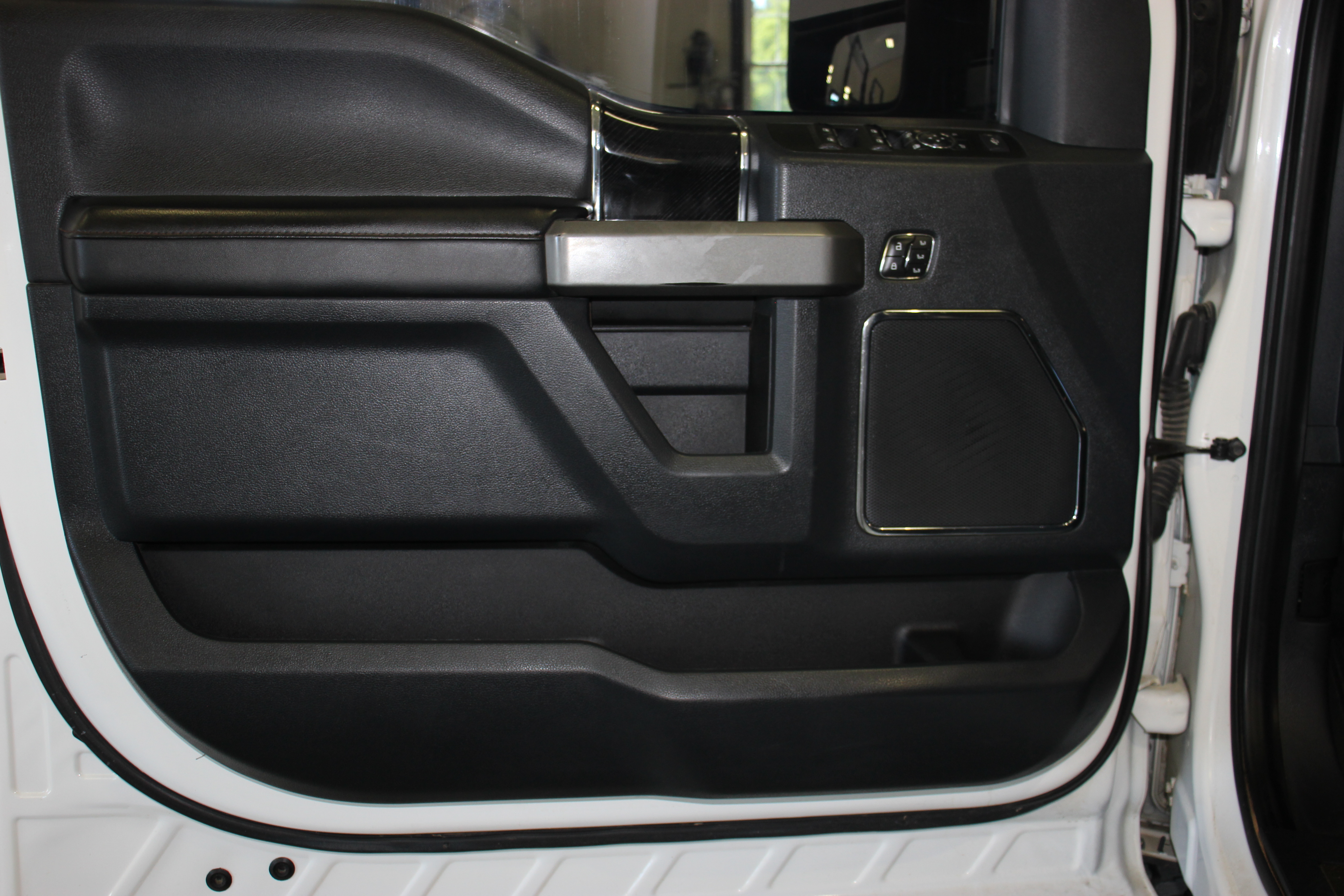 Used 2022 Ford F350 4x4 Crew Cab Super Duty image 19