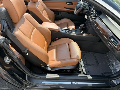 Used 2009 BMW 335i Convertible RWD image 19