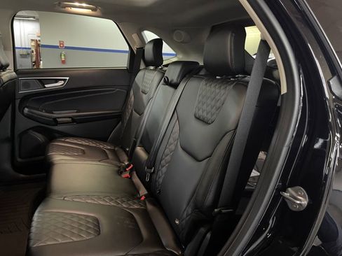 Certified 2023 Ford Edge Titanium image 17