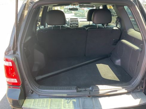 Used 2011 Ford Escape 4WD Limited image 10