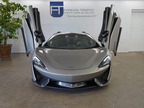 Used 2020 McLaren 570S image 2