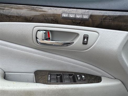Used 2010 Lexus LS 460 image 14