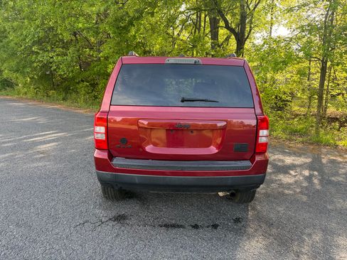 Used 2016 Jeep Patriot Sport image 16