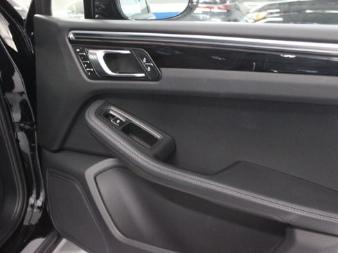 Used 2023 Porsche Macan UNAVAIL AWD/4WD image 47
