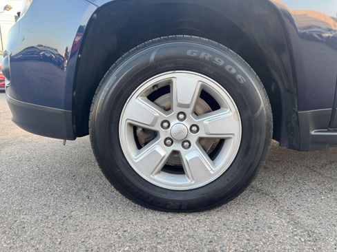 Used 2013 Jeep Compass Latitude image 11