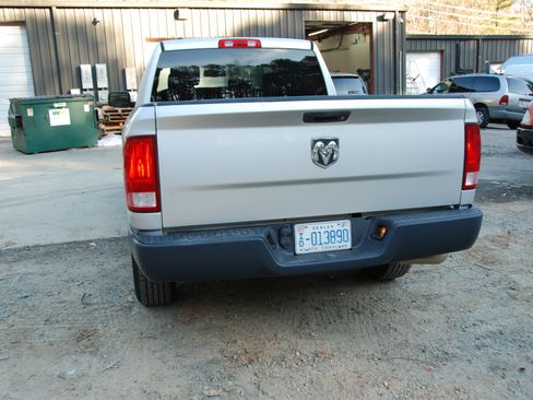 Used 2016 RAM 1500 ST image 10