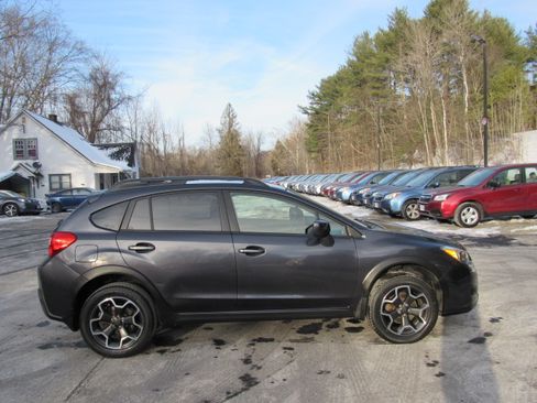 Used 2013 Subaru XV Crosstrek 2.0i Premium image 10
