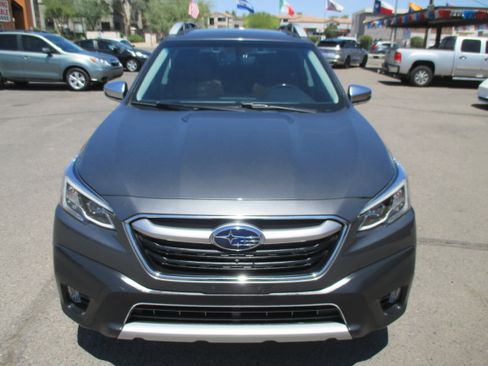 Used 2021 Subaru Outback Touring AWD/4WD image 5