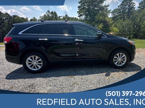 Used 2016 Kia Sorento LX image 1