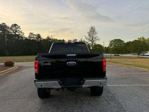 Used 2016 Ford F150 XLT image 8