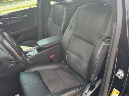 Used 2015 Chevrolet Impala LT image 12