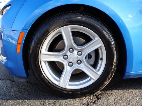 Used 2024 Chevrolet Camaro 1LT image 30