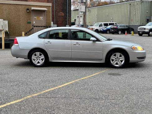 Used 2011 Chevrolet Impala image 6