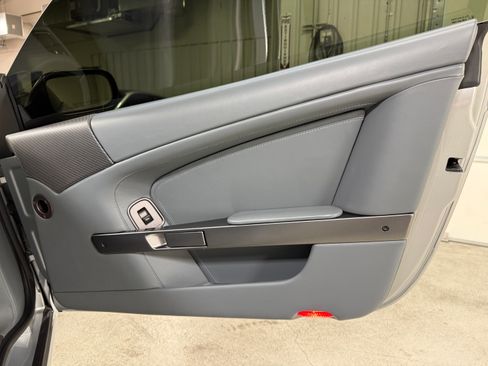 Used 2005 Aston Martin DB9 RWD image 21