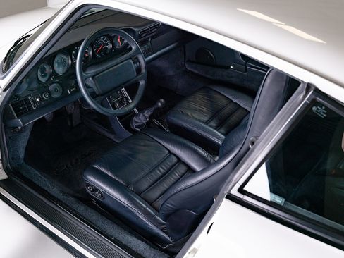 Used 1989 Porsche 911 Turbo Coupe RWD image 64