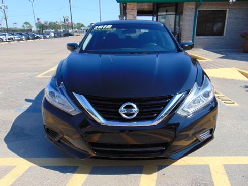 Used 2018 Nissan Altima 2.5 S image 3