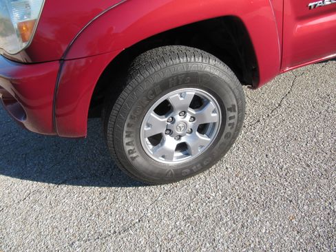 Used 2007 Toyota Tacoma TRD Off-Road image 3