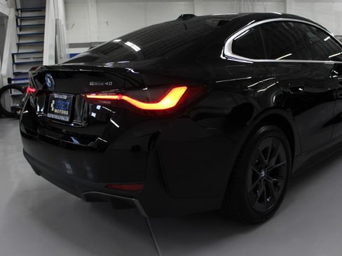 Used 2025 BMW i4 eDrive40 RWD image 6