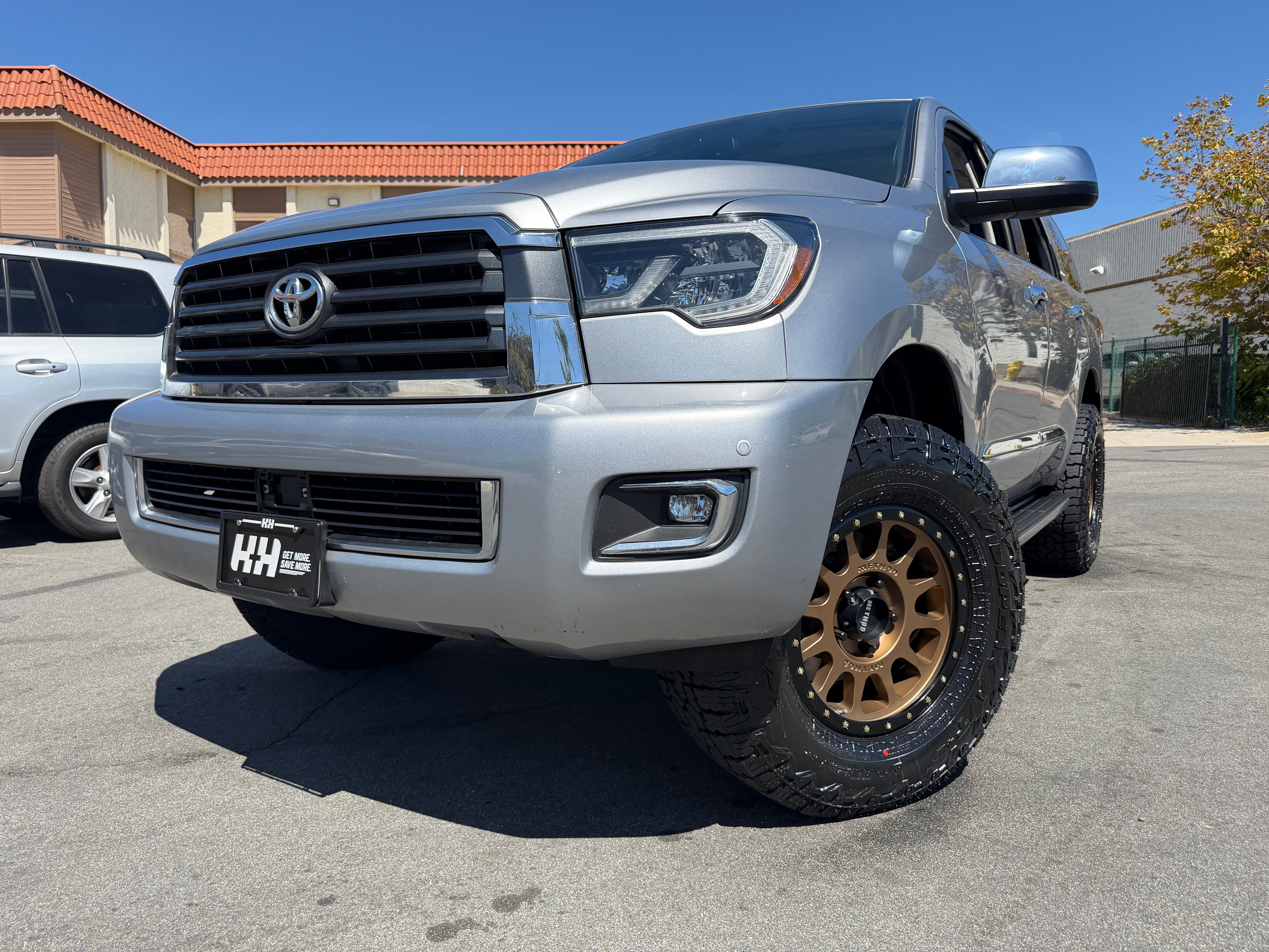 Used 2018 Toyota Sequoia Limited AWD/4WD image 5