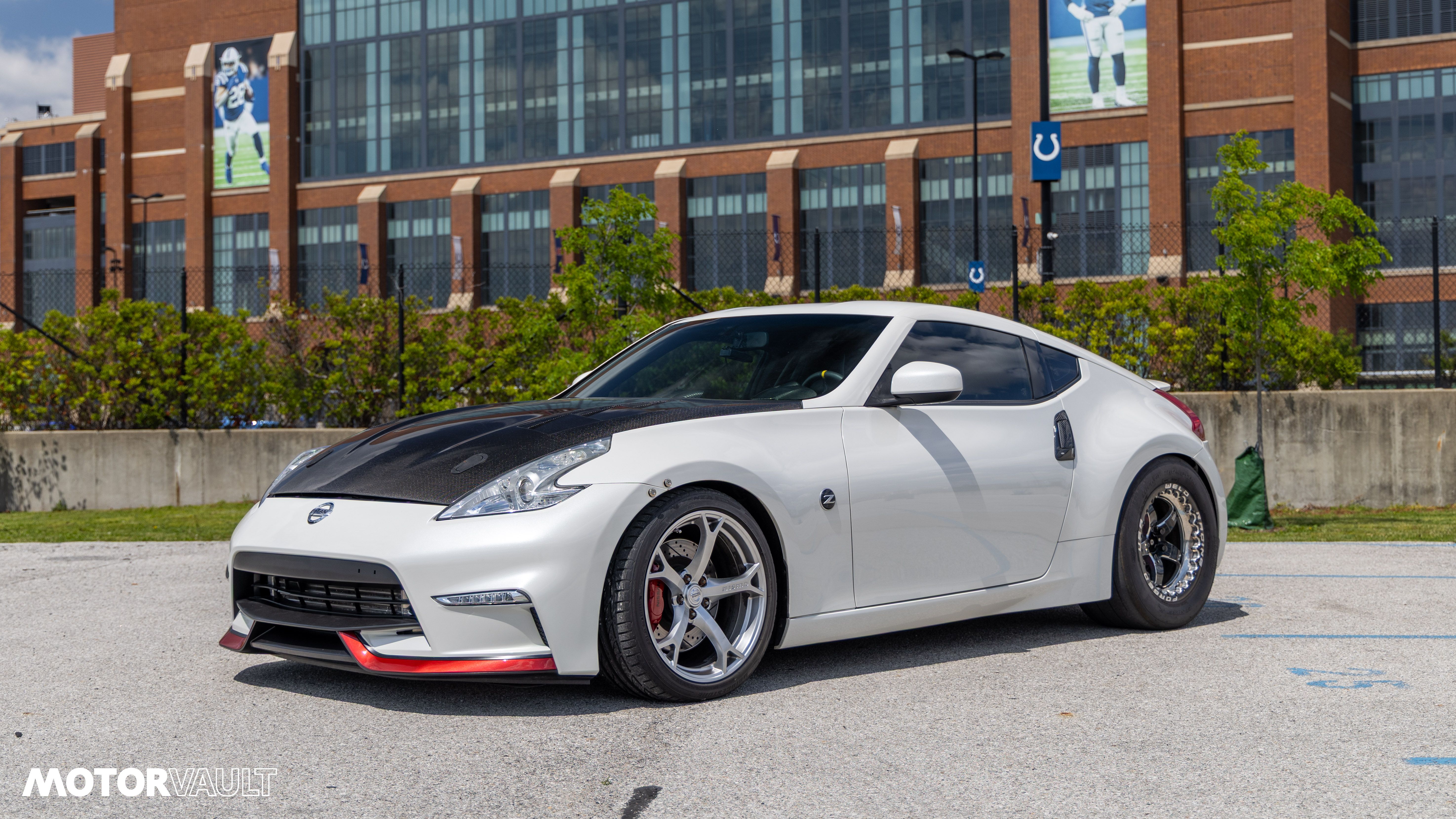Used 2013 Nissan 370Z Coupe RWD image 3