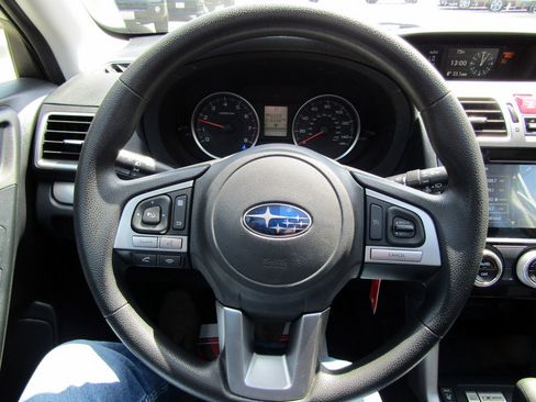 Used 2018 Subaru Forester 2.5i Premium image 17