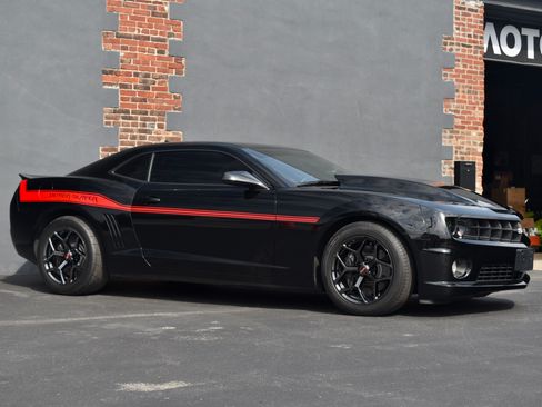 Used 2010 Chevrolet Camaro SS Coupe RWD image 11