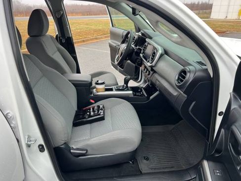 Used 2021 Toyota Tacoma SR5 image 15
