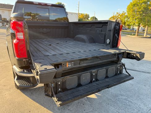 Used 2024 Chevrolet Silverado 2500 LTZ image 11