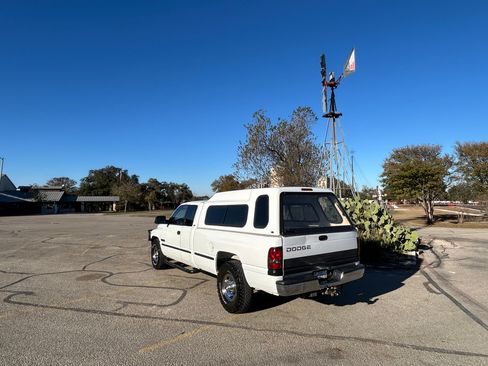 Used 1999 Dodge Ram 2500 Truck SLT image 6