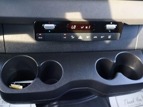 Used 2019 Mercedes-Benz Sprinter 2500 image 22