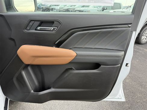 New 2026 GMC Canyon AT4 image 35