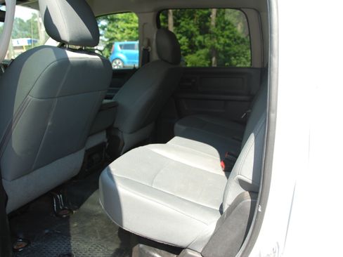 Used 2016 RAM 3500 ST image 16