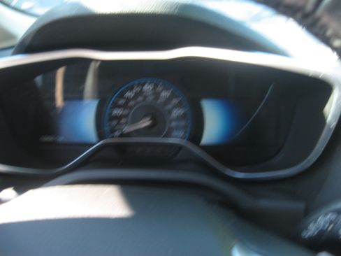 Used 2015 Ford C-MAX SEL image 10