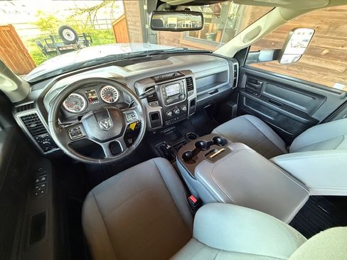 Used 2016 RAM 2500 4x4 Crew Cab ST image 17