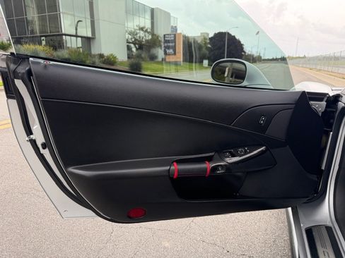 Used 2009 Chevrolet Corvette image 14