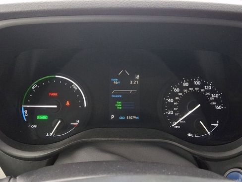 Used 2021 Toyota Sienna XLE image 22