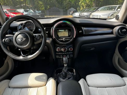 Used 2017 MINI Cooper S 4-Door Hardtop FWD image 18